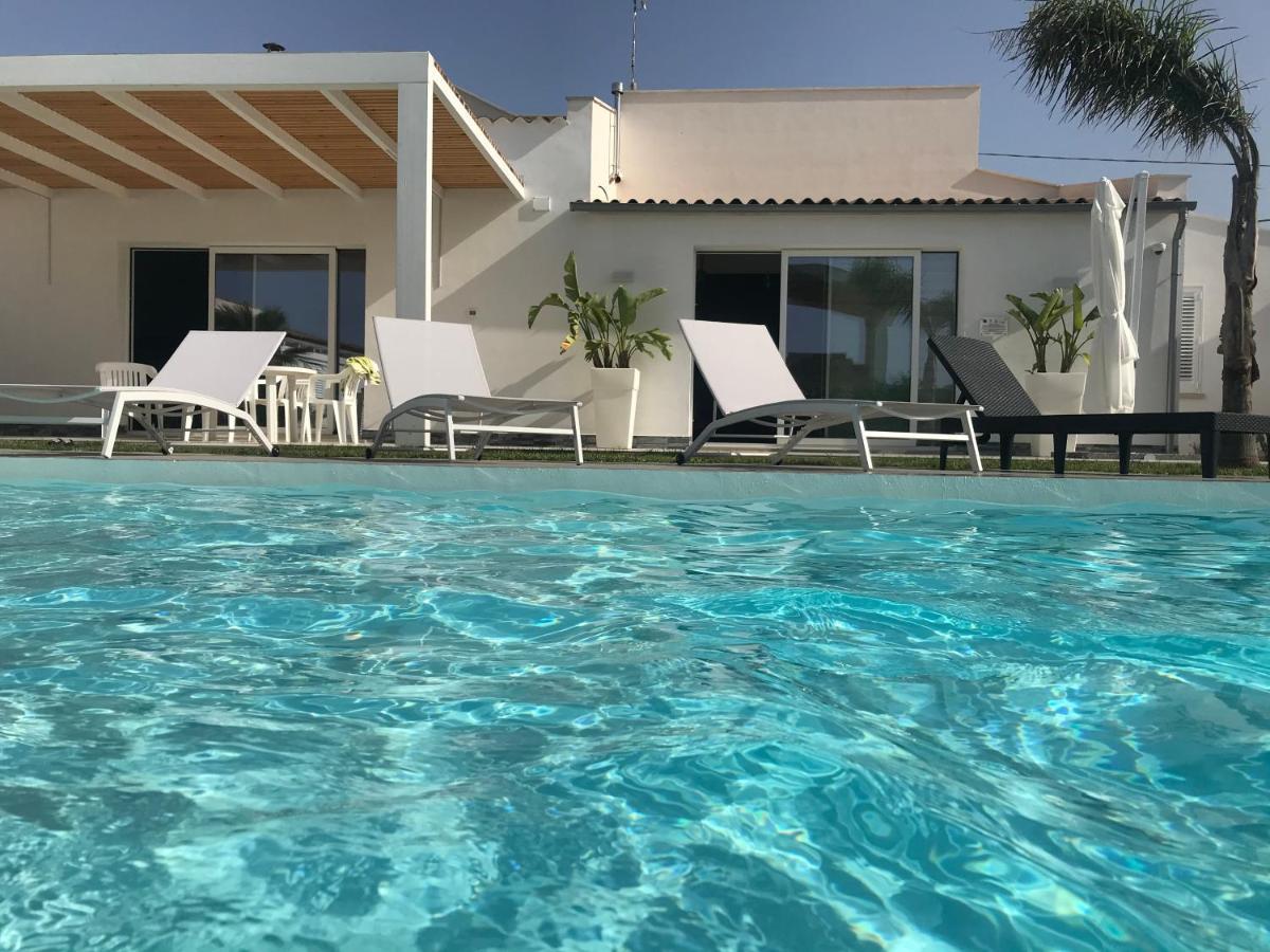 Villa White Luxury Residence مارسالا المظهر الخارجي الصورة