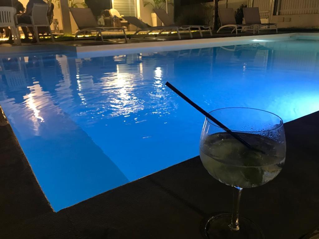 Villa White Luxury Residence مارسالا المظهر الخارجي الصورة