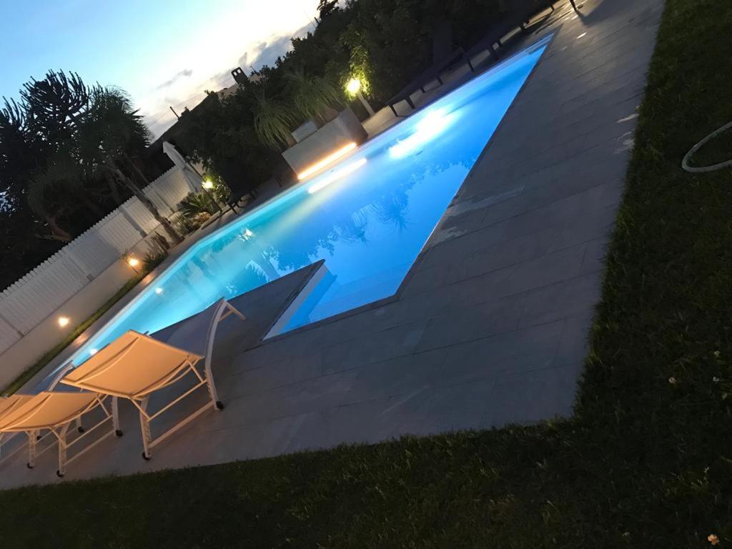 Villa White Luxury Residence مارسالا المظهر الخارجي الصورة